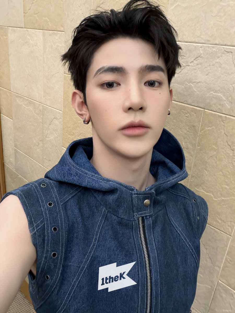 1theK(원더케이) tweet media