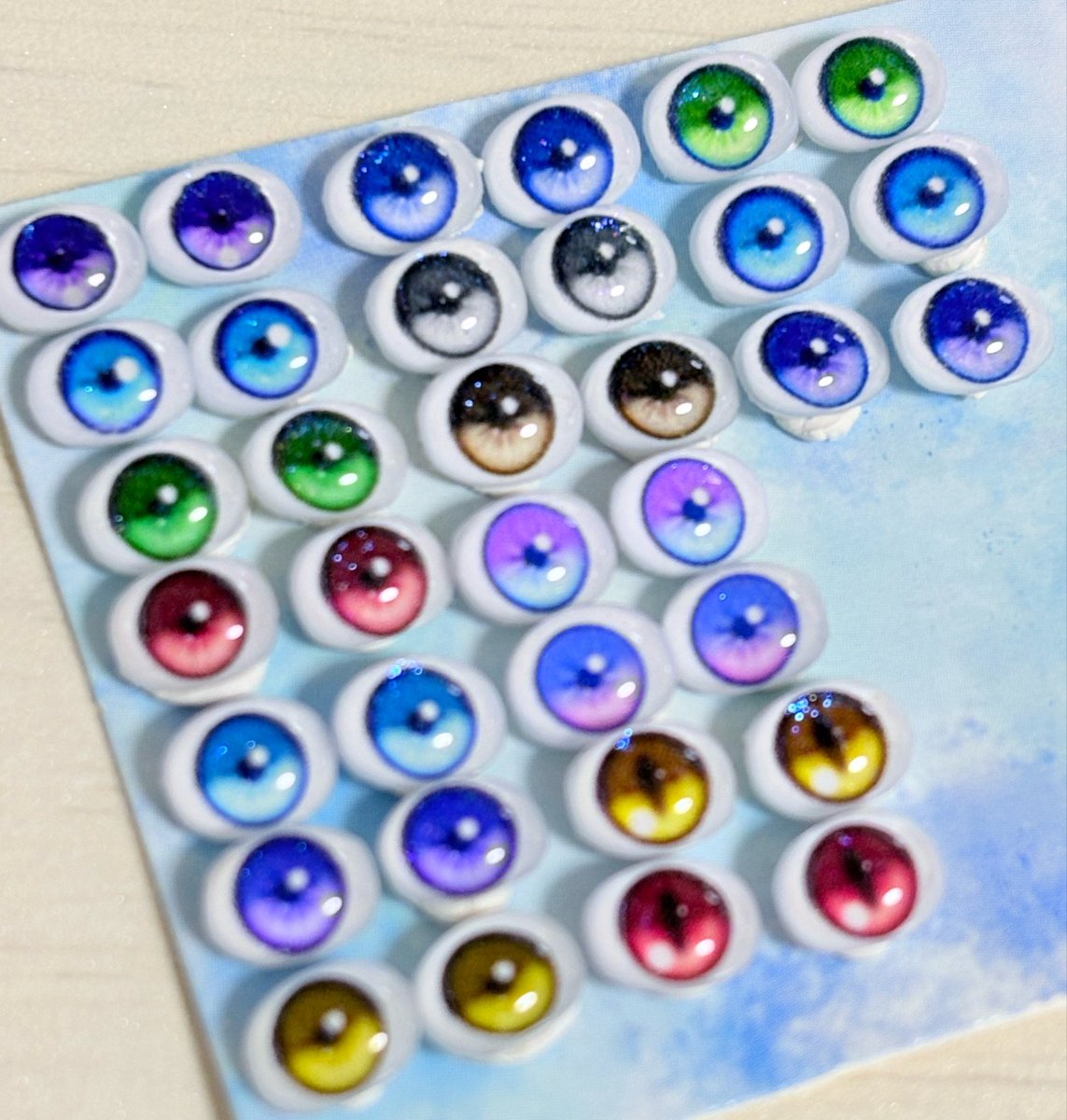 k_i_ryu's tweet photo. やっと全部作れました！
永夜ちゃん用新デザイン（）のカラバリ✨これで全部です〜❣️😊

あ、試作が2つ混ざってる！💦 https://t.co/aH8ZiLMjc8