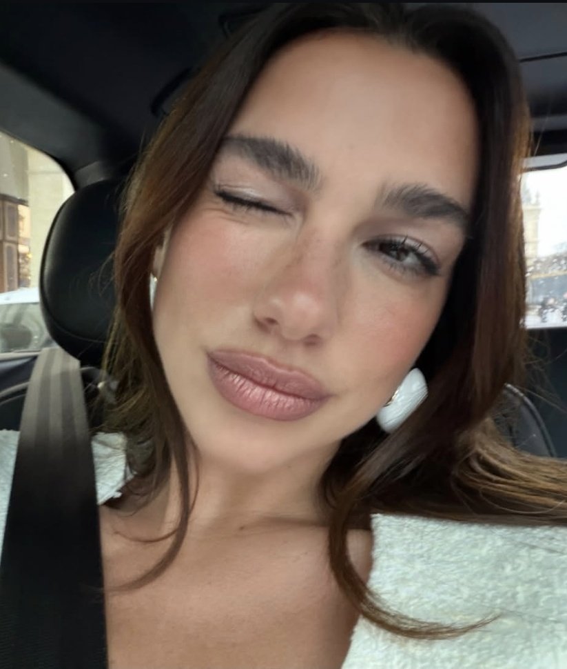 seasonlipatr's tweet photo. dua lipa’s close-up selfies >> https://t.co/f1iRNEj3vZ