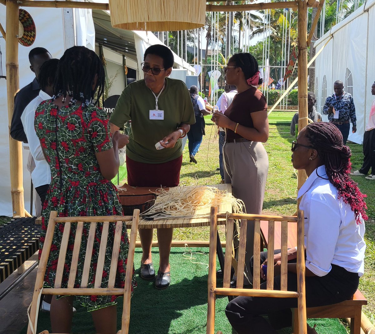 EasyAfric's tweet photo. We were delighted to showcase a demonstration of the circularity of our 'SUS' basket which gave visitors a hands-on experience of the versatility and sustainability of our product.

Thank you to everyone that was part of this experience. https://t.co/4SwE9GLPpD