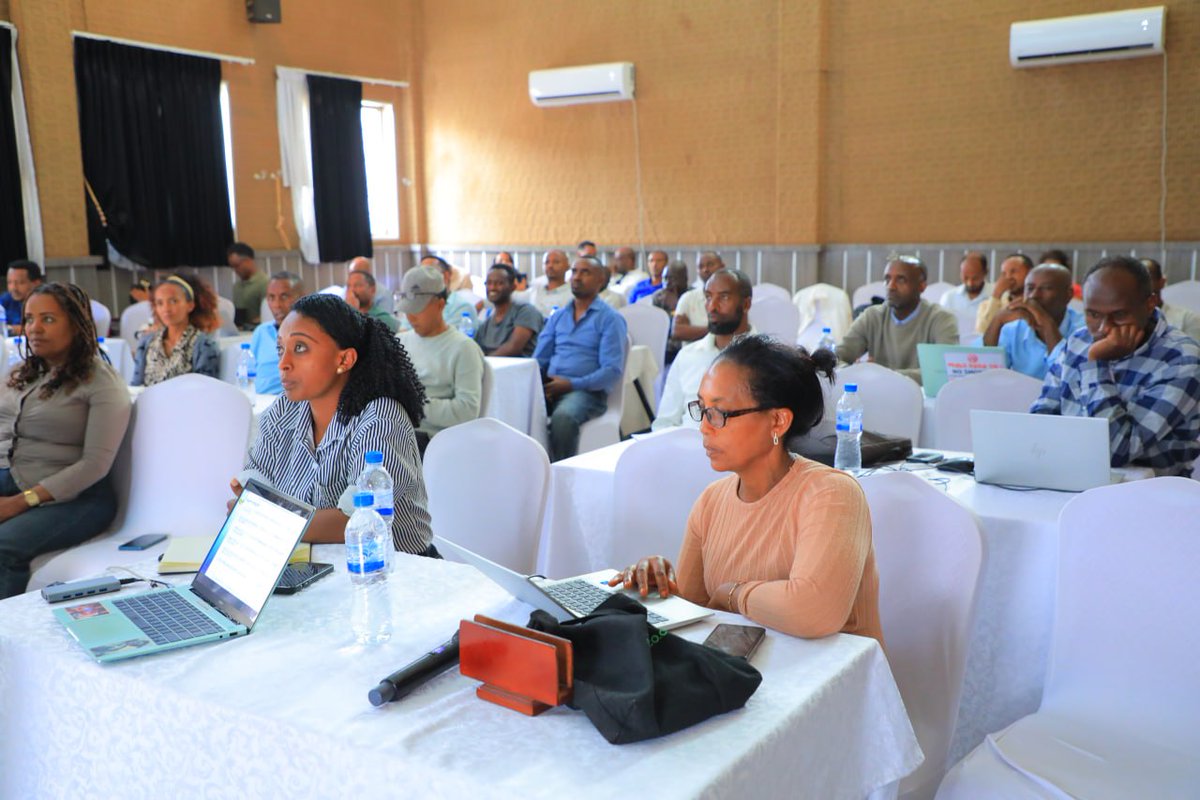 mwecsofficial's tweet photo. The National Tobacco Control Review Meeting was held from May 25–26, 2026, in Adama, bringing together representatives from EFDA and its regional branches, heads/representatives of regional health bureaus and the two city administrations, regional tobacco control focal persons... https://t.co/CxzXyMdLeX
