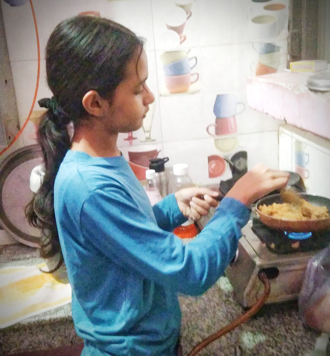 ghs54chd's tweet photo. "अन्नं ब्रह्मेति"  
BBSC 2026 Day 4 at GMHS 54 🍲  
Students cooked local cuisines &amp; explored India’s food heritage! 🇮🇳  
#BBSC2026 
#LocalCuisine 
@SchoolEduChd 
@EduMinOfIndia https://t.co/oeF7TfKdfz