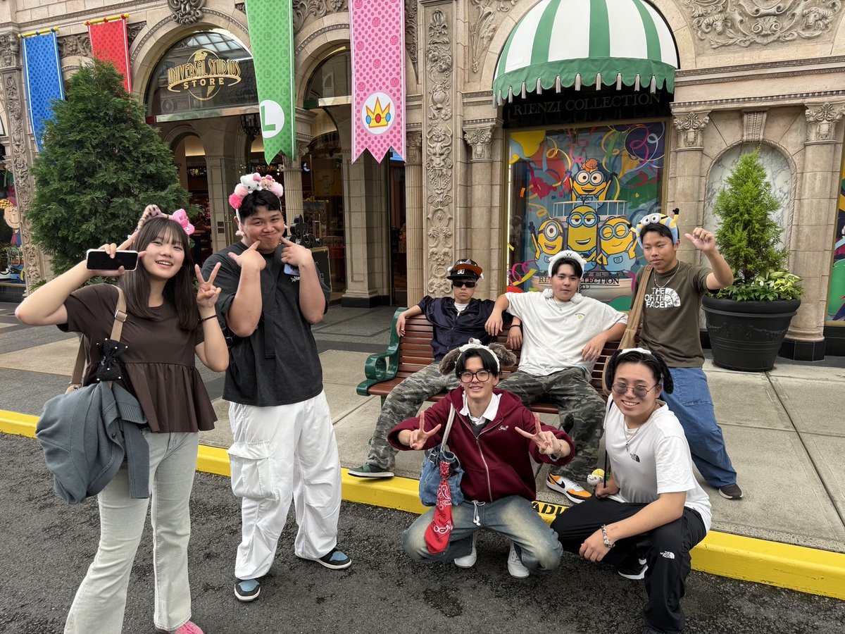 isogotech_hs's tweet photo. 修学旅行三日目です。
大阪に移動し、USJで一日自由行動を
楽しみました！ https://t.co/1rnrEftfNI