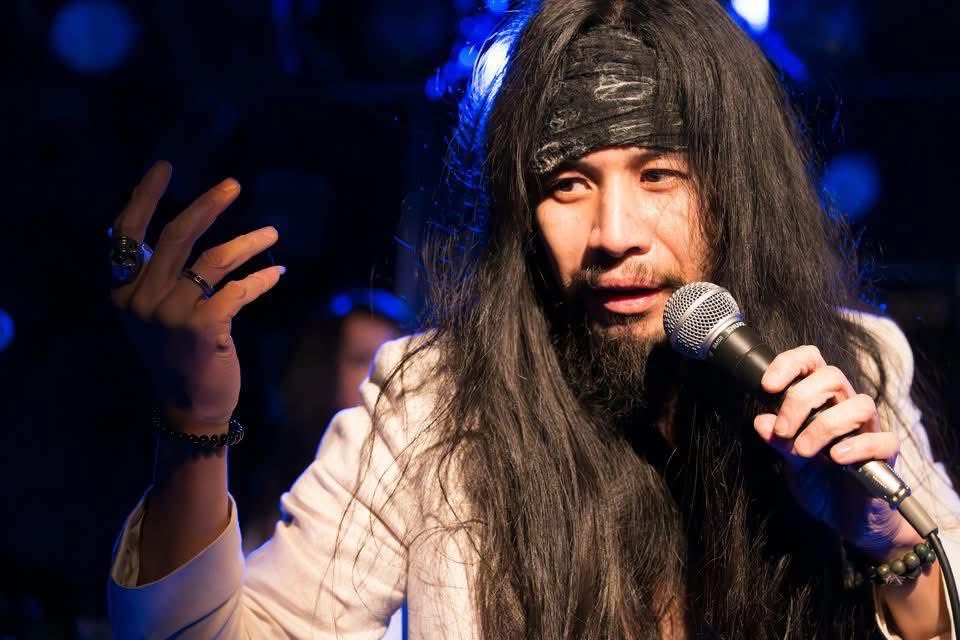 YetiValhalla's tweet photo. 6日（土）　四谷アウトブレイクで会いましょう🎸🎸🎸🎸🎸

#洋楽 #ロック https://t.co/3MMPEvD6Z9
