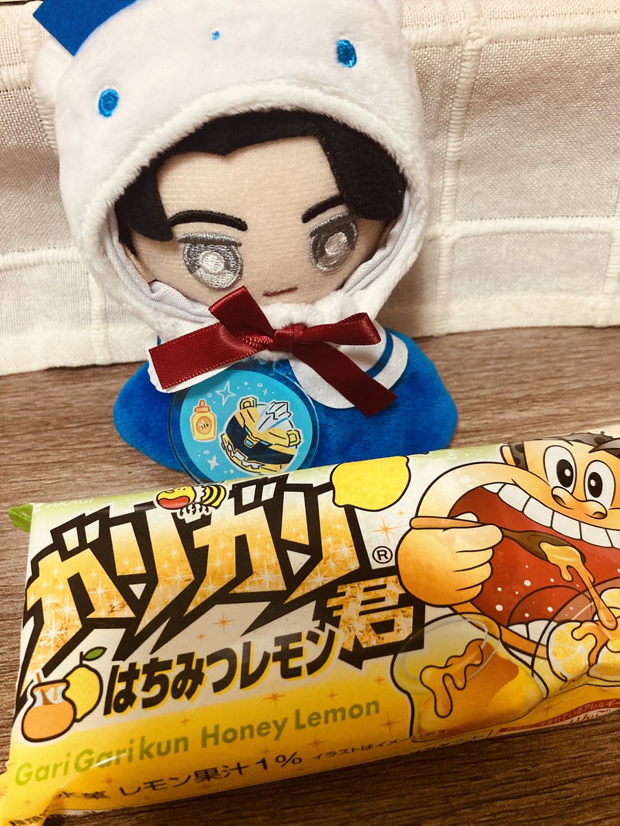 はちみつです₊⁎⁺˳✧༚ 真白、はちみつレモン味だよ🍯🍋