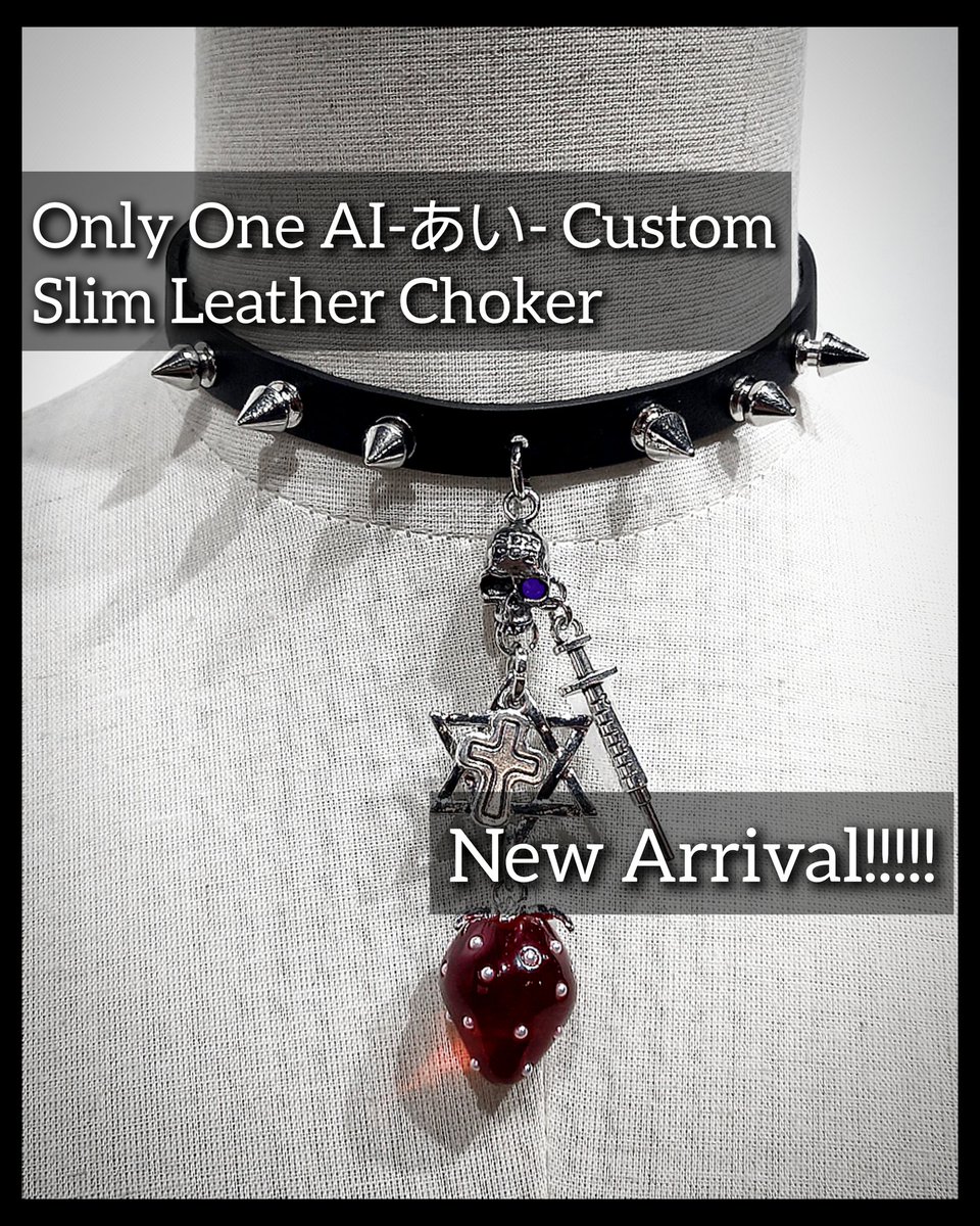 SEXPOT_TOKYO's tweet photo. 🥀💀一点物AIカスタム新作情報💀🥀

【いちご六芒星 ネックレス】

クリアないちごが目を惹く病みかわなスリムチョーカー♱💉
コーデのワンポイントやアクセントに🍓✨

税込￥6,990

#セクポ
#SEXPOTTOKYO
#creation_AI
お求めの方はTOKYO店or公式LINEまで✓ https://t.co/QwNrLju8k0