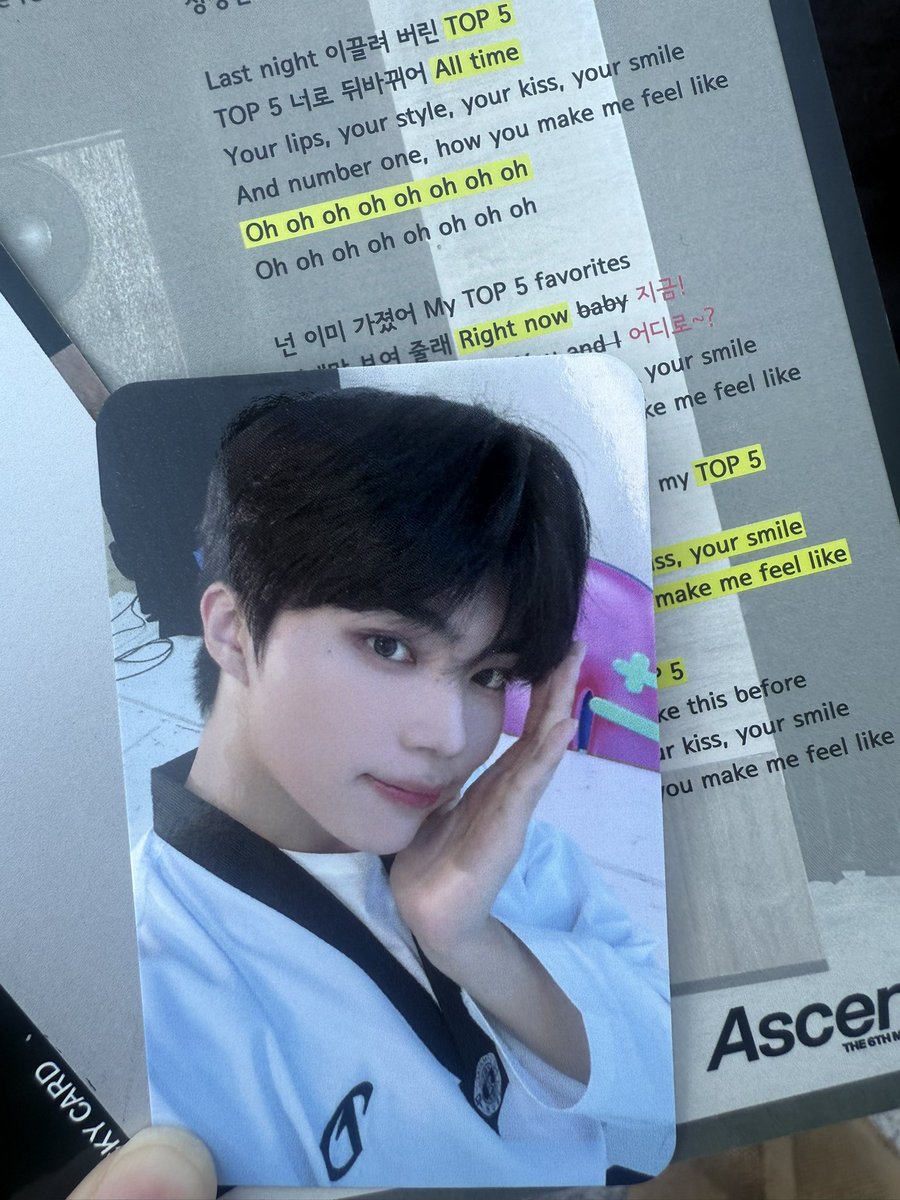 zerob_gunwook's tweet photo. 260528 박건욱 MCD 💕
#제베원 #제로베이스는 #박건욱 #건욱 #gunwook  #parkgunwook #zerobaseon https://t.co/N41wBILQW4