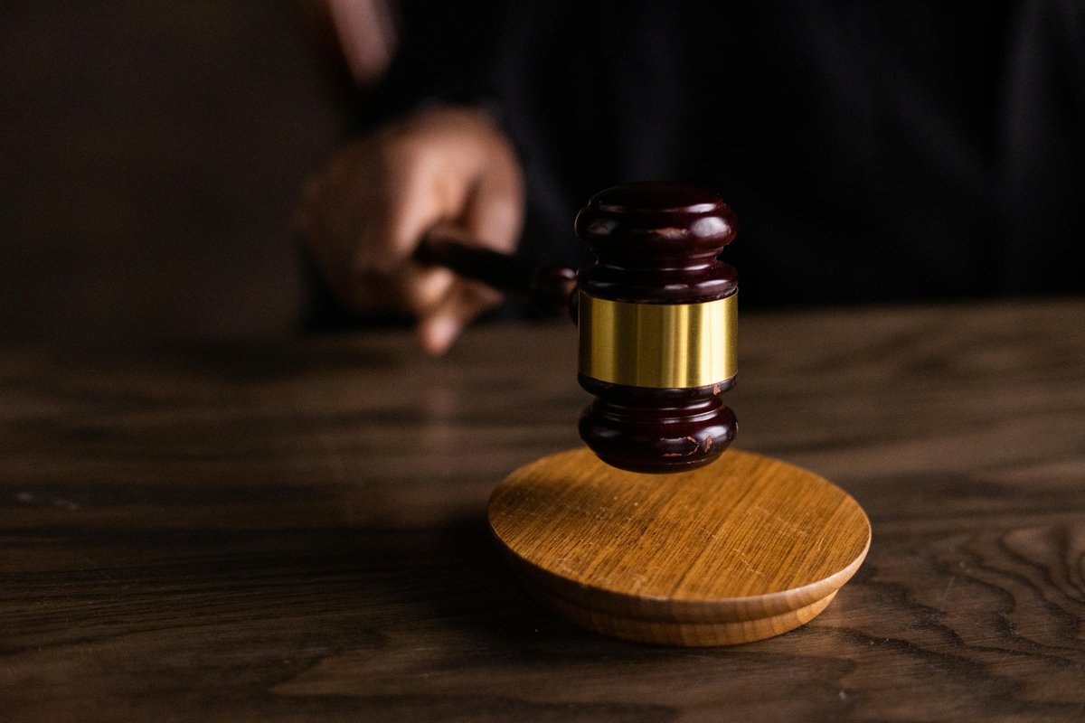 CapricornFM's tweet photo. #CapricornJunction | Have you ever been to court? What was the reason?
Share with @tshepi_greg via WhatsApp: 079 899 6226 on #HaveYouEver. https://t.co/ltfGoXAH3U
