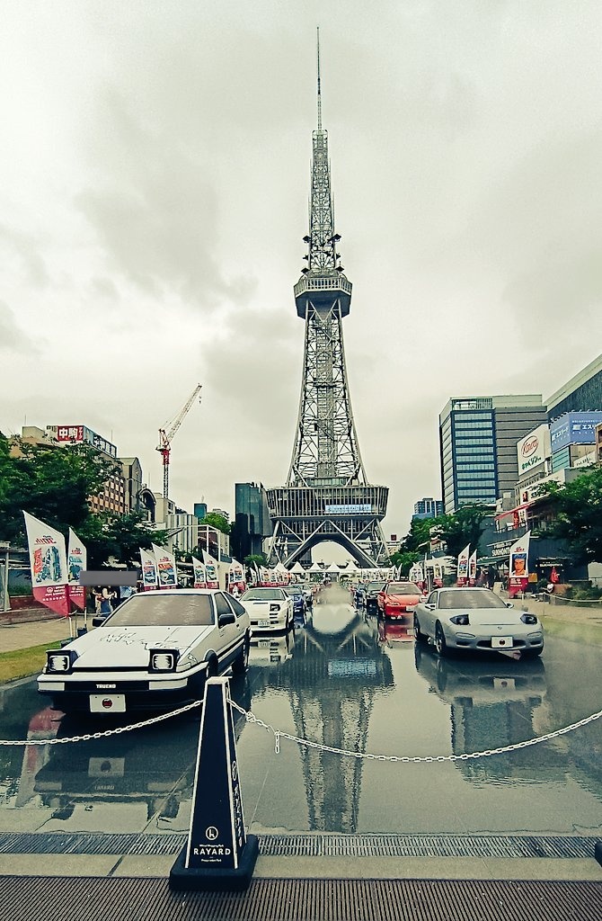 shin_go_civic's tweet photo. 今日から30日の夕方まで、通しで展示しております
夜は22時までライトアップ！
#コッパチェントロジャッポーネ
#頭文字D https://t.co/rcZ23XFPE9