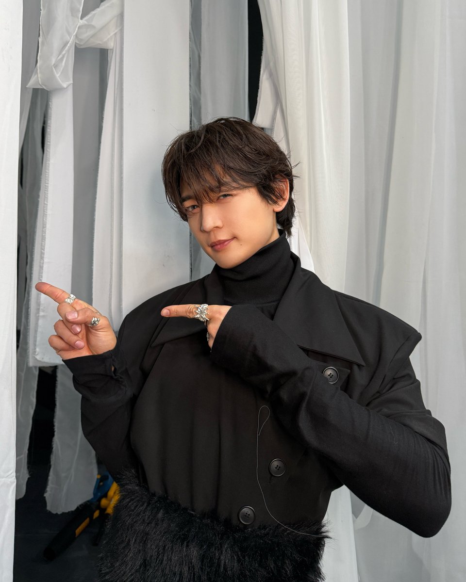 SHINee tweet media