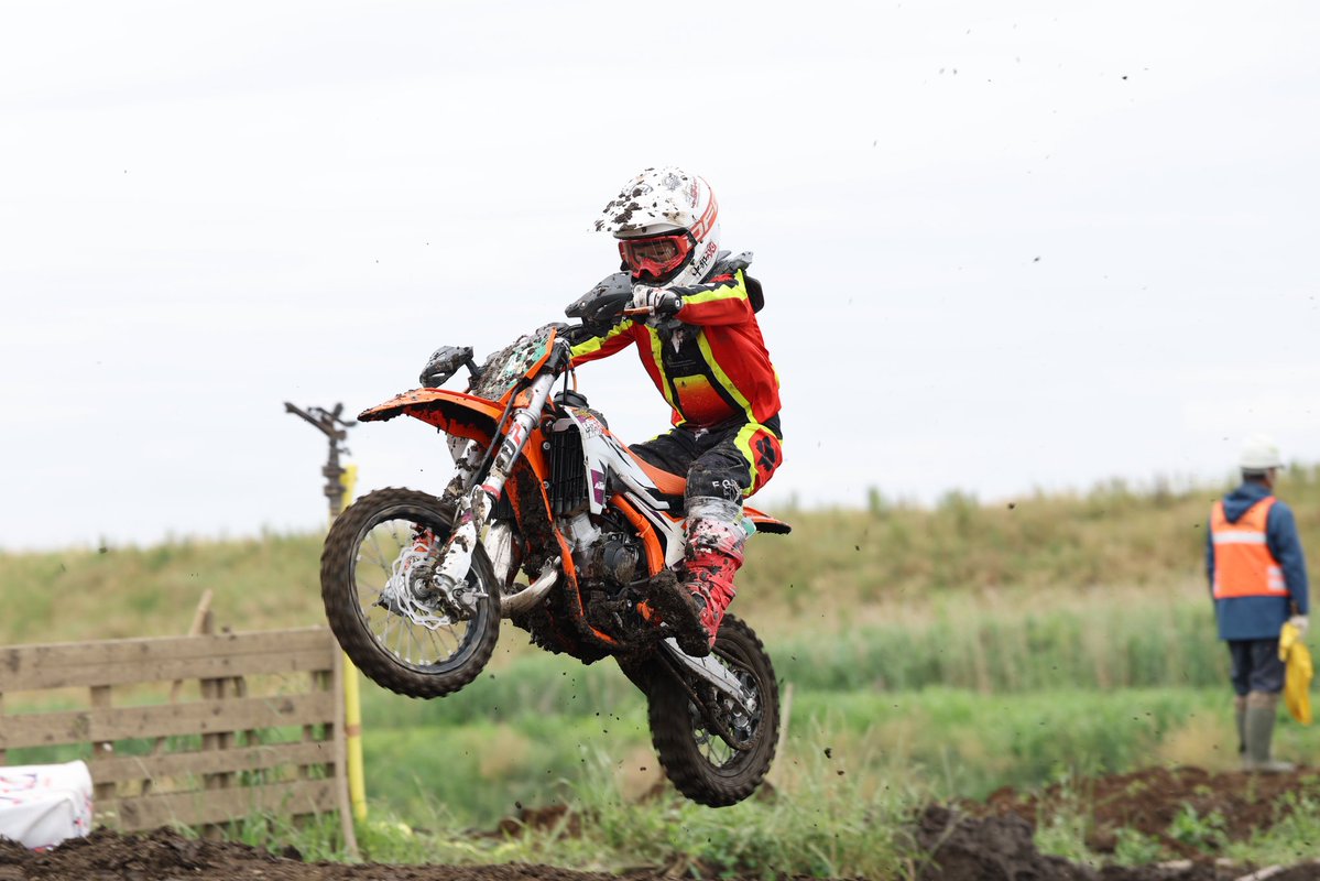 herosMX's tweet photo. 全日本MX選手権　第3戦　OFV大会　 
　
5月23日・24日にOFVで開催されました　全日本MXの写真が公開されましたので共有させて頂きます。
公式カメラマンの　Dr.Tさんが撮影したものです。

ごゆっくりご覧ください。

https://t.co/Ia5VklMCcY https://t.co/mukYAHXbGp