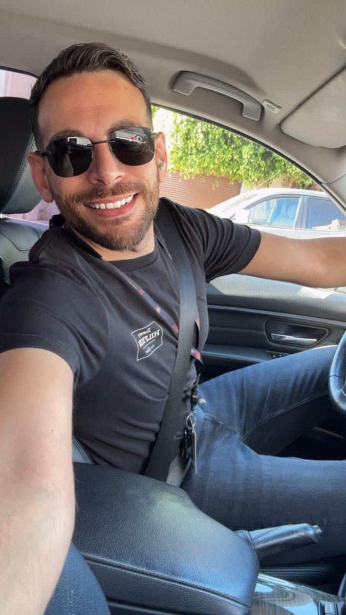 Theo__Loizou's tweet photo. Η χαρά μεγαλώνει όταν είναι Πέμπτη γιατί κοντοζυγώνει το Σαββατοκύριακο 😁 #thursday #prefriday #worklife https://t.co/cdkN98ybB4