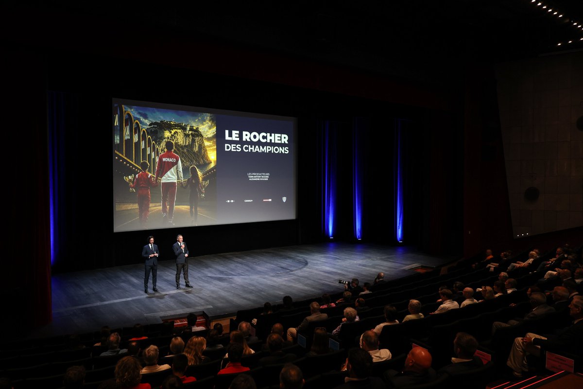 monaco__info's tweet photo. Amateurs de sport, soyez au rendez-vous : « Le Rocher des Champions » est à découvrir très prochainement sur Monaco Info !

🏊🏻‍♀️ Un reportage diffusé à 19h sur notre antenne.

@Grimaldi_Forum 
@YANoghes https://t.co/G13HcckWlh