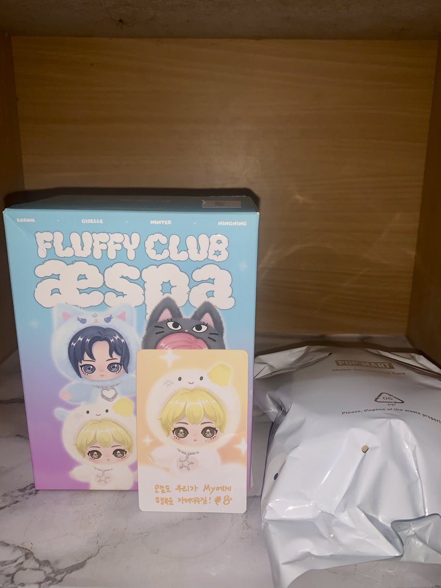 braqvoz's tweet photo. @stupidchijeucat aku ada ni ka 300k 
bisa kirim shopee https://t.co/EvWbi3K10x