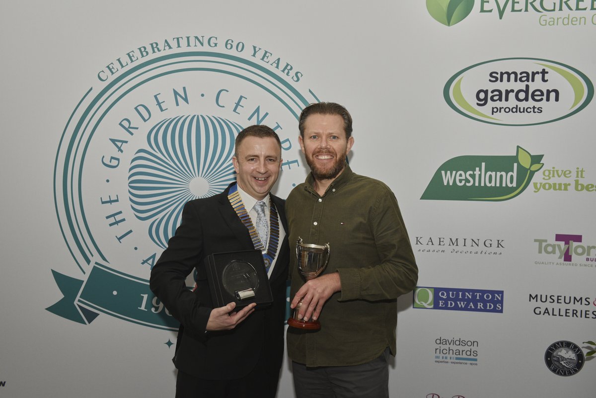 GC_Association's tweet photo. #WinnersOfTheWeek #ThrowbackThursday – Ruxley Rose Award for Best Overall Plantaria sponsored by Allensmore Nurseries Ltd.

WINNERS

DGC – Perrywood Garden Centre, Tiptree
GC – Cowell’s Garden Centre
LGC – Thompson’s Garden Centre Welling

2nd &amp; 3rd PLACE WINNERS https://t.co/Cwv997ZEjU