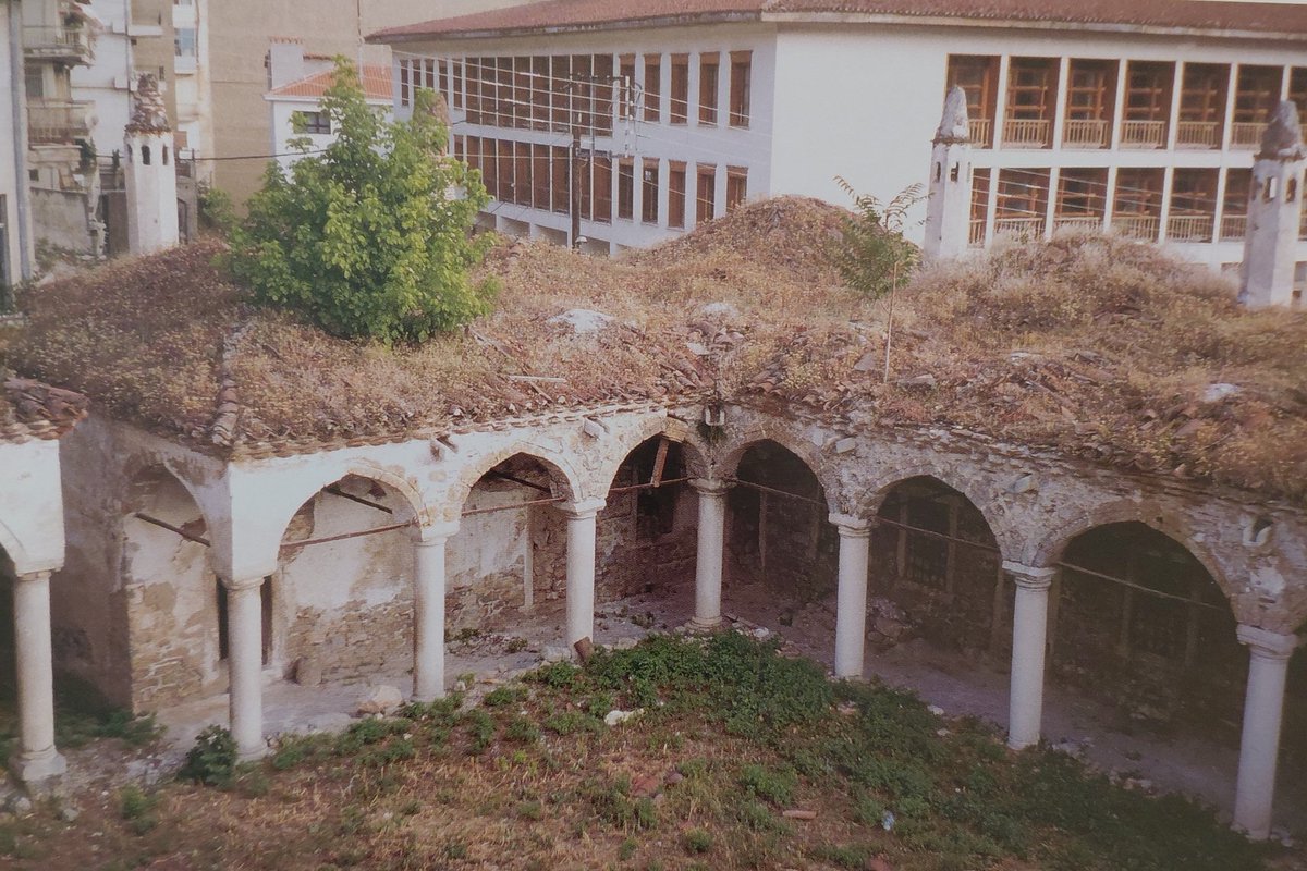 umityardim1961's tweet photo. Yunanistan'da Türk mimari eserlerinin genel durumu..Bu dönemde turizm amacıyla bu ülkede bulunanların ziyaret ederek en azından bir dua etmeleri gereken bölgelerden bazıları... https://t.co/bUV6W53MWu