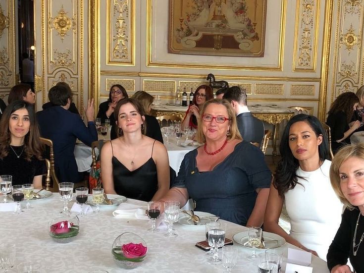 Emma Watson tweet media