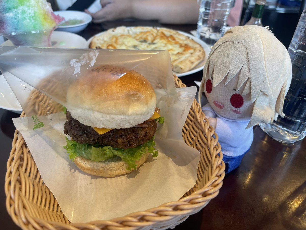 Mutant_Bread's tweet photo. Arcueid's favorite holiday https://t.co/DeUX0X4raV