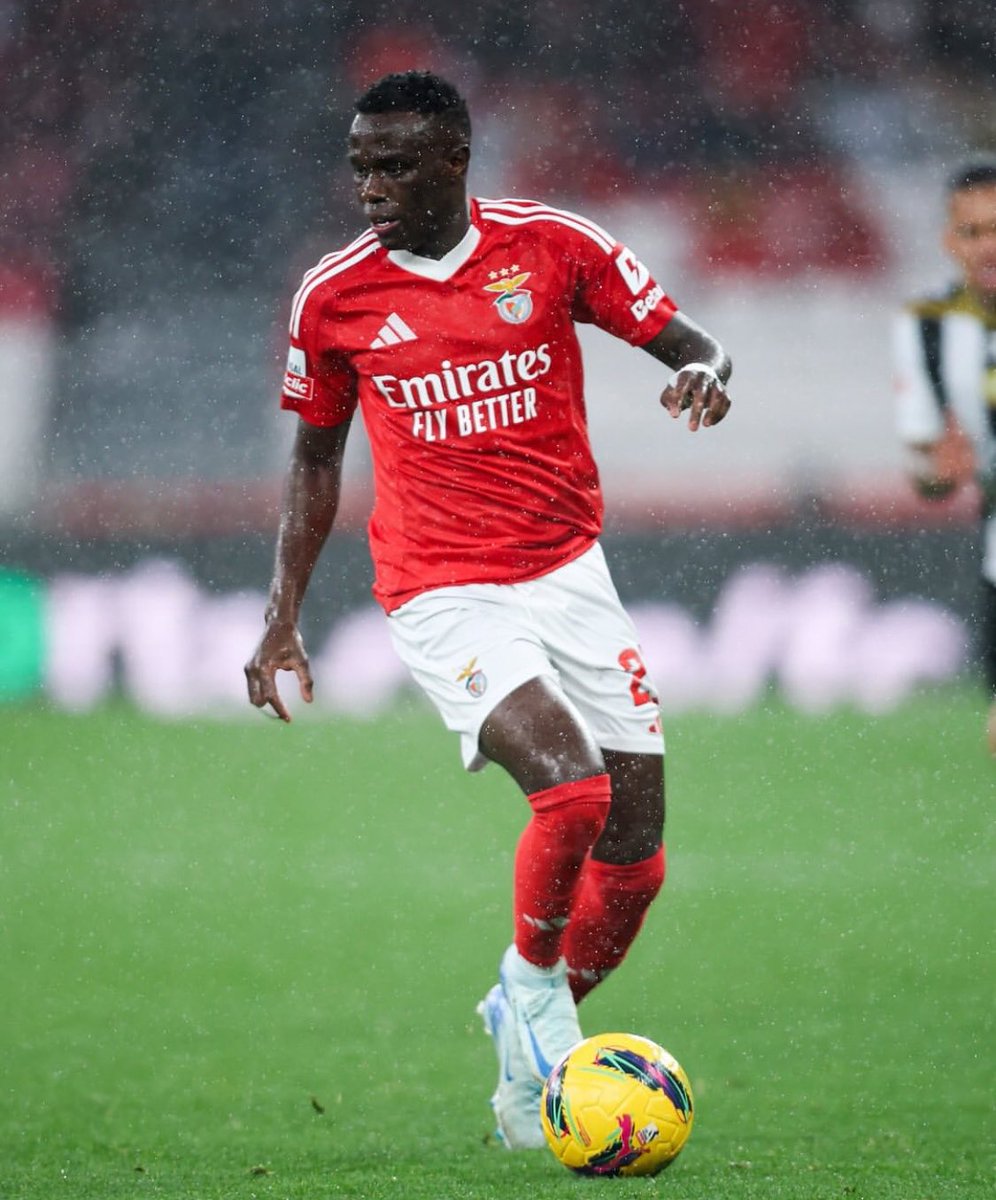 DTransferencias's tweet photo. 🚨 Bruma está de saída do Benfica, revela o @Record_Portugal.
Esta época, o extremo de 31 anos fez 19 minutos divididos por 3 jogos e os “Encarnados” estão dispostos a ouvir propostas pelo jogador, adianta a mesma fonte. https://t.co/XbVnSJutZK