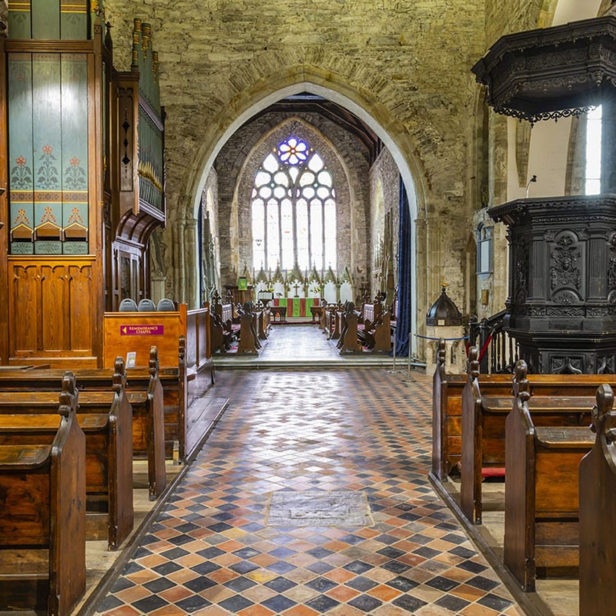 ringofcork's tweet photo. Explore St Mary's Collegiate church with the 'Voice's of St Mary's' tour! ⛪

🕛Opening times for Jun - Aug (last entry 4pm)
Monday–Saturday: 10am–5pm 
Sunday: 1pm–5pm 

Book at https://t.co/Zlipj5EiPA
📷: @LivingYoughal 

#RingOfCork #VisitYoughal #CorkHistory https://t.co/mE9KwfYP8O
