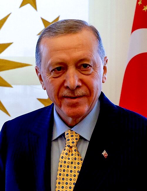 ...CİMİCURİ... tweet media
