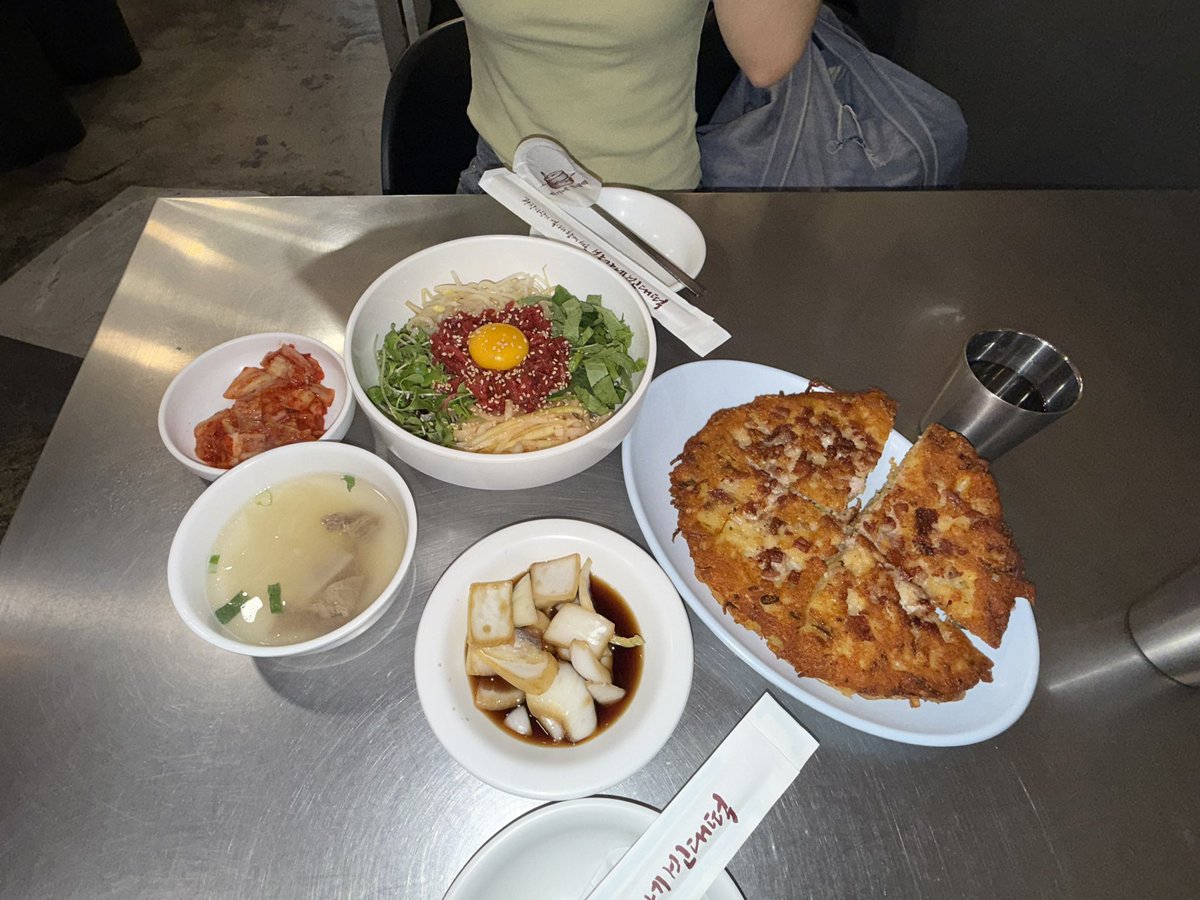 375vin's tweet photo. 야르하시다 https://t.co/6fbC0Q3Tek