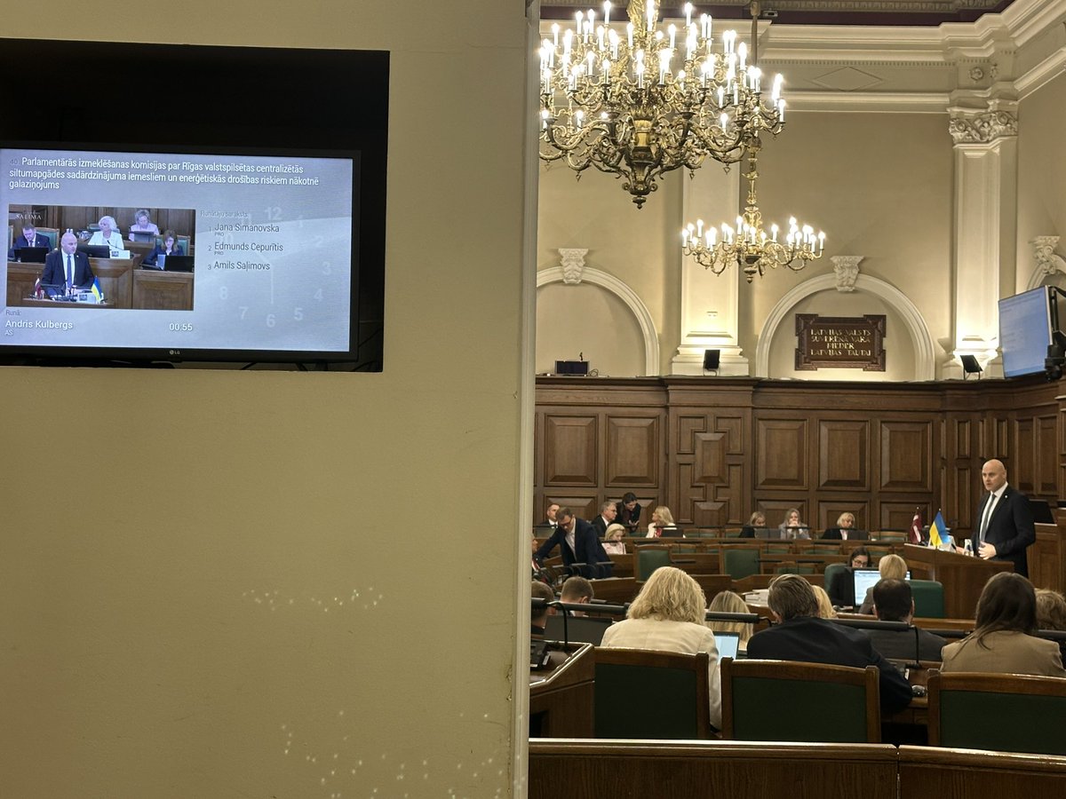 EglitisGatis's tweet photo. Ar šodienas Saeimas balsojumu noslēdzas mans darbs @AndrisKulbergs vadītājā Saeimas izmeklēšanas komisijā par siltumapgādes jautājumiem. Ko varu teikt par jauno Premjeru?

1. A.Kulbergs var ienest jaunu, efektīvu valdības darba organizāciju. Lēmumi pēc būtības, nevis gari, nesaprotami procesi.

2. Ļoti pamatīgas ekonomikas un finanšu zināšanas: ierēdņiem un ministriem būs grūti “karināt makaronus”.

3. Zema tolerance pret tukšmuldēšanu, nesaimnieciskumu un meliem.

4. Daudziem atslēgas cilvēkiem Ministru Kabinetā un ministrijās ieteiktu pārdomāt atcelt vasaras atvaļinājumus un būt gataviem atbildēt arī uz vēliem zvaniem. 

5. A.Kulbergs aizraksies līdz konkrētām atbildēm: nepietiks ar “apmēram” un “būs labi”.

6. Deg par lietu - “Latvenergo” saražotā siltuma izpūšana gaisā (izšķērdība, nesaimnieciskums) nebija tikai pirmsvēlēšanu kampaņa, bet cīņa, ko A.Kulbergs uzturēja vismaz pēdējos 3-4 gadus.

7. A.Kulbergs un nu arī @janisdombrava ir uzlikuši ļoti augstu latiņu Saeimas parlamentārās izmeklēšanas darbam. Kvalitatīvs, analītisks deputātu darbs risinot sabiedrībai svarīgas problēmas. 

8. A.Kulbergs ar savu palīgu ir parādījuši kā Saeimas deputāts var efektīvi un atraktīvi izmantot mākslīgā intelekta rīkus. 

Mans novēlējums jaunajam Premjeram: 

(I) darba apjoms būs milzīgs un nebeidzams, tādēļ maksimāla jautājumu/problēmu/sanāksmju/vizīšu prioritizēšana. Visu nepaspēs.

(Ii) neuzķerties uz pēdējo 7.5 gadu valdošās partijas un ierēdniecības izliktajiem slazdiem un atrunām: “Satversmes riski”, “tas nepatiks Eiropas Komisijai”, “tas ir pārāk sarežģīti”, “to neviens nav darījis” utt. 

(III) sociālie tīkli apēd pārāk daudz laika, ko var veltīt reālam darbam. 

(IV) svarīgi, lai nesakāpj galvā, tad mazinās spriestspējas kvalitāte.