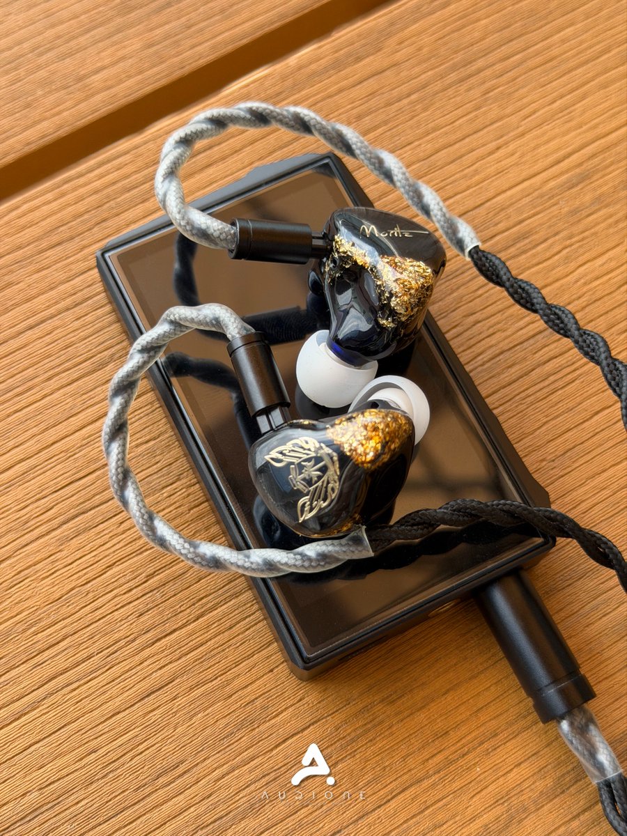 AudioneStore's tweet photo. 🥵 It's so hot outside. All I want to do is stay indoors, enjoy the air conditioning and listen to music quietly 🎧
Today's gear: Hidizs AP80 PRO MAX + Moritz ENZO
____

You can purchase our product through the following links:
TikTok Shop:https://t.co/8BkS91Qcky

AliExpress:https://t.co/pz45gnT7E9

Shopee:https://t.co/X958piHJla

Website:https://t.co/FYsChCF2Q1

Follow us on our other social media and communities for more updates!
Official Twitter Page
https://t.co/fYnR7Guq3Y

Official Instagram Page
https://t.co/7g72sUUs9F

Official Facebook Page
https://t.co/FeAU7swGGw

Official YouTube Page
https://t.co/cHCVm31Z77

#iem #custom #chifi #music #review #budget #gadget #earphones #chifi #listen #lifestyle #hifi #headfi #tech #iem #stereo #trend #sound #audiophile #technology #audione