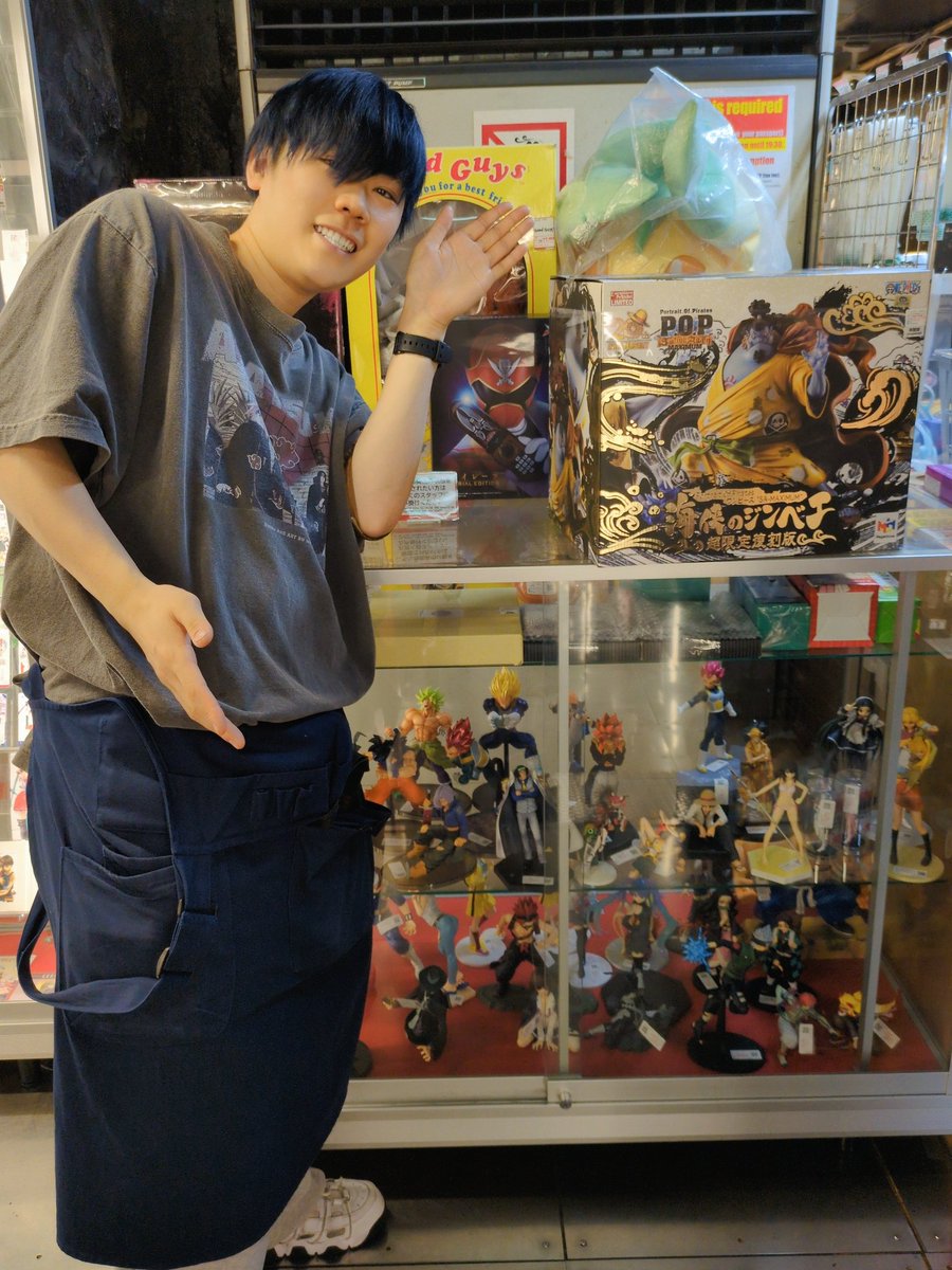 umeda_zenbu's tweet photo. ＃うめだらけ本日のスタッフ
推しTシャツで元気もりもり😈 https://t.co/esFzR4iBuX