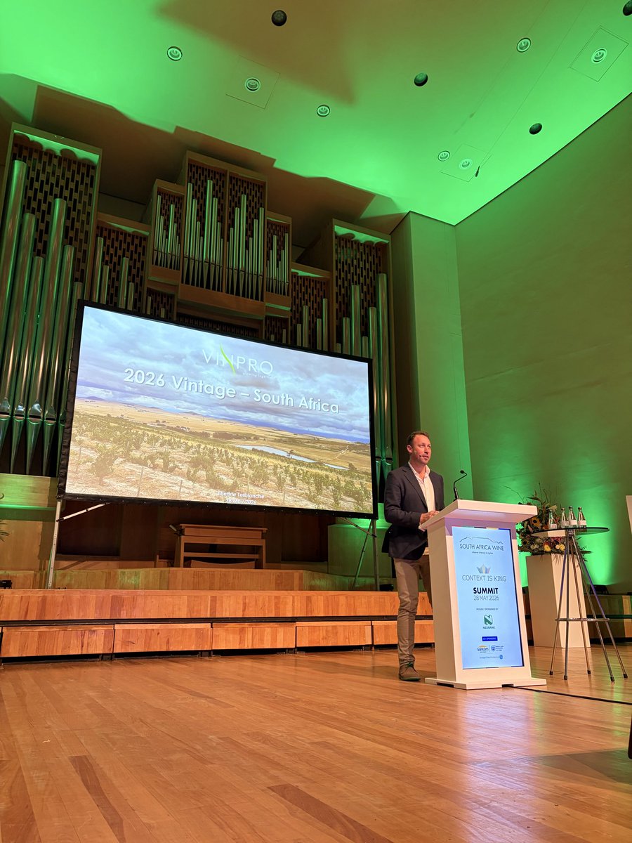 SA_wine's tweet photo. Dr Etienne Terblanche of @Vinpro_za unpacks how changing weather patterns, vineyard resilience, and market expectations are influencing the 2026 South African wine story, from recovering after drought to faster ripening and new quality possibilities. #SAWineSummit2026 https://t.co/7AXSBpkkUC