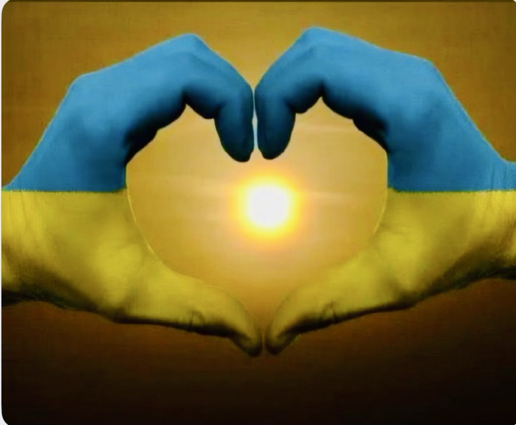 MercedesBevs's tweet photo. @Germania_Freyja @HELLANBIGLOVE 💙💛💙💛💙💛💙💛💙💛💙💛💙💛 https://t.co/N5NkZ3huPK