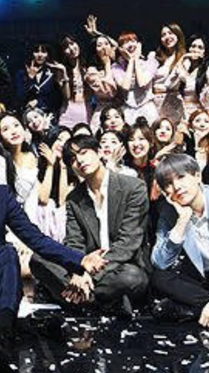 abitIuv's tweet photo. kepalanya kunci stang kanan krn ayang ada di sebelah kiri kah?🤭 #vrene https://t.co/vKKngBKSAd