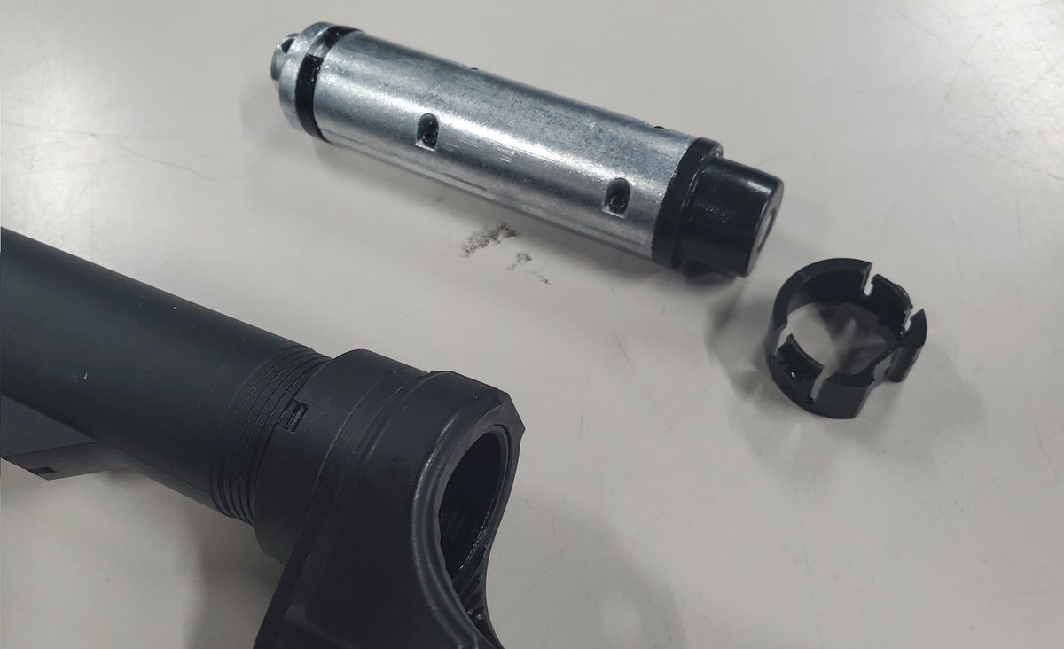 HTG_TECH's tweet photo. リコイルウェイトと固定してる部品名をはずすとウェイトが外れますので。
ウェイト無しにすれば動作します。 https://t.co/4M7EFDpuQf