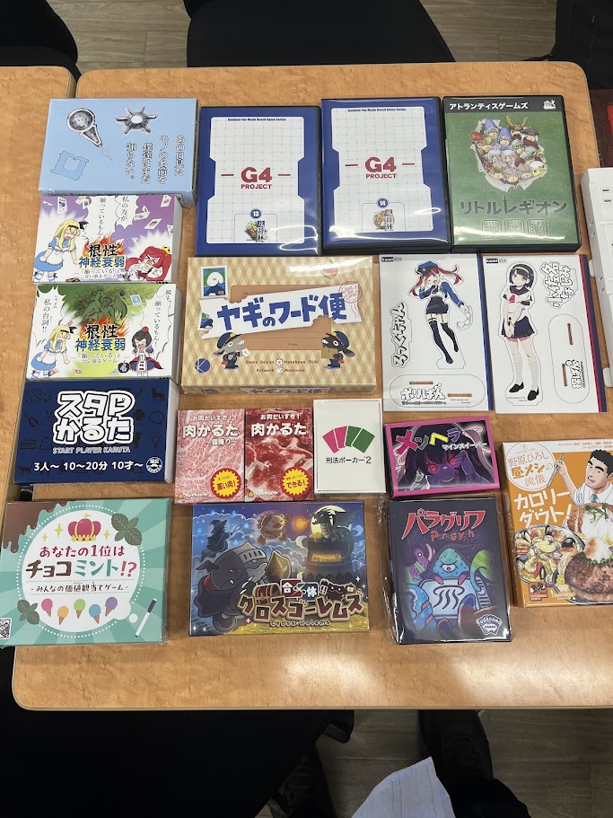 shukaijo's tweet photo. 【#ゲームマーケット2026春 戦利品】
・根性神経衰弱３、４(根性論大好き委員会@Konjo_Lovers)
・スタＰかるた(ねこひげーむず@lovecat_books)
・ＱＲビブリオ(HLKT工房@HLKT_kobo)
・肉かるた、肉かるた霜降り(プレイクリエイト@play2create)
・パラグリフ(フダコマゲームズ@fudacoma_games) https://t.co/PkYuFYX8sR