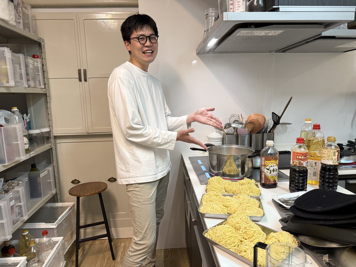 pr_ascend's tweet photo. 今日はラーメン！
#アセンド食堂 https://t.co/ogZIiUyGv4