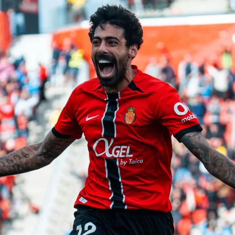 RudyGaletti's tweet photo. 🚨🦅 Benfica are making progress in negotiations for Samu Costa from Mallorca. 

The Portuguese club - also working on creating space in midfield through departures - continues to move positively for Samu and there is confidence a deal can be positively completed after the WC. https://t.co/PAGOp9PO4j
