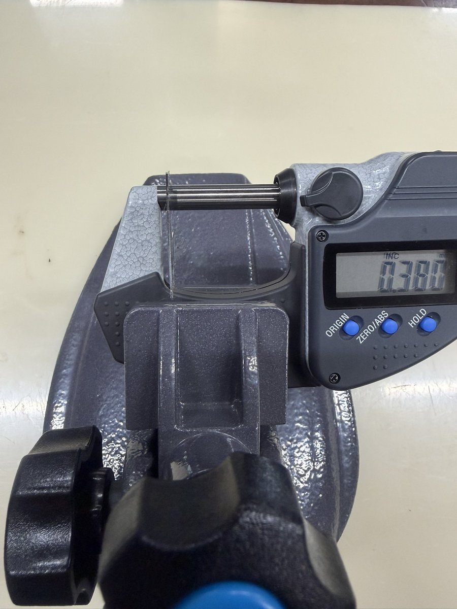 trynow_m's tweet photo. 切削加工で0.38±0.005

なかなかな感じですわよ？奥様。

伝わらないんですよ。 https://t.co/3cmRyyDcar