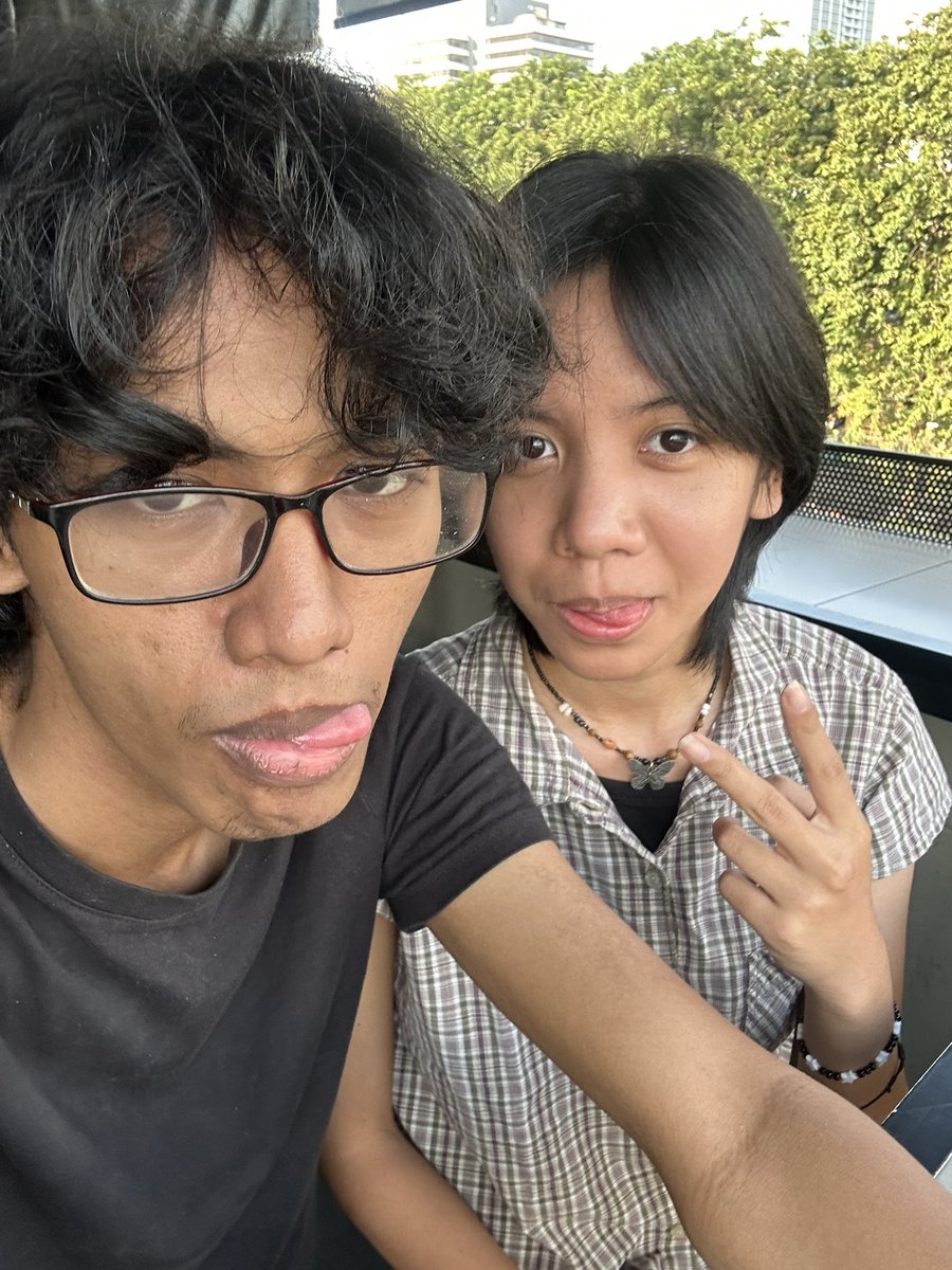 ariaoverthinks's tweet photo. jakarta i am inside you https://t.co/6rcFxcWlzh
