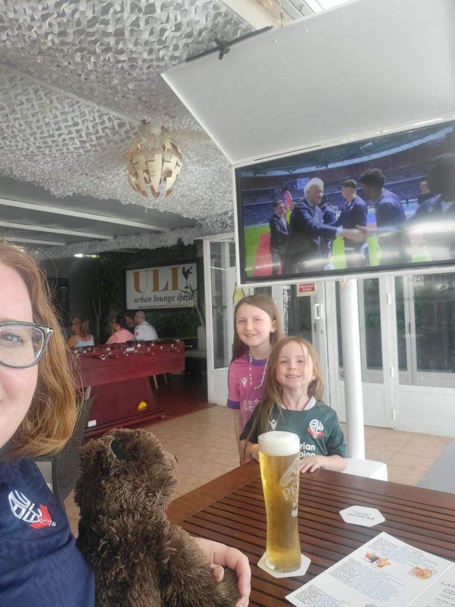 NFBShaw's tweet photo. We finally did it! 🥳🍾🥂❤️
#BWFC https://t.co/ZOsYWsVkVA