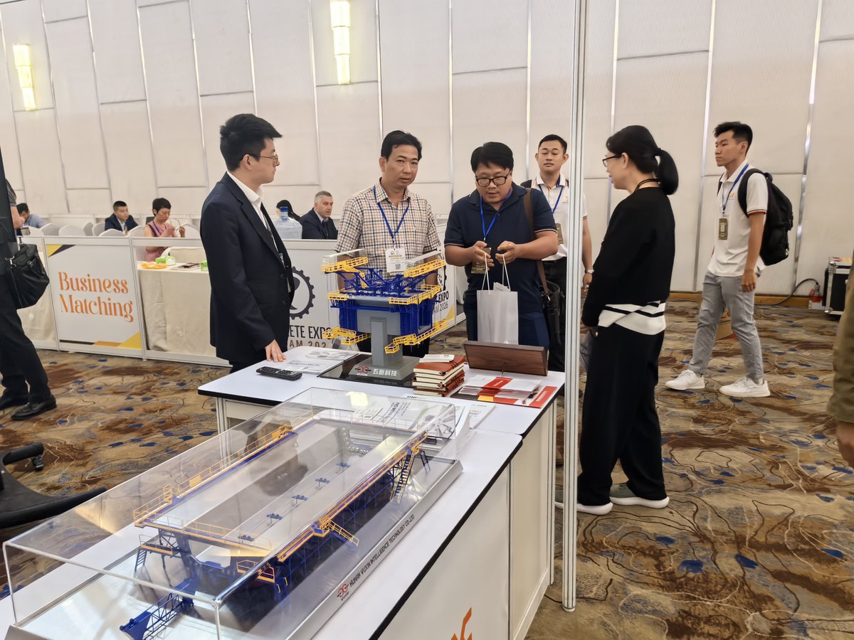 wuxin_formwork's tweet photo. Day 2. Same booth, even more energy. Let’s talk!

��BOOTH NO.20

Visitor registration >>
https://t.co/1oYaZUGVQR

#Cement #Concrete #VietnamExpo #UnirocBridge #bridge #formwork #precastconstruction https://t.co/gQ0MqOVLmD