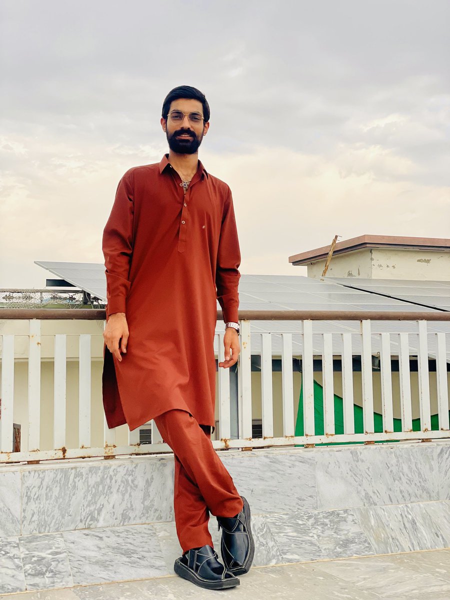 Malik50Saad's tweet photo. عمر کے ساتھ ساتھ عید کی خوشیاں بھی کم ہونے لگیں آپ سب کو عید الضحیٰ کی خوشیاں مبارک ہوں https://t.co/q9RRCwiSG8