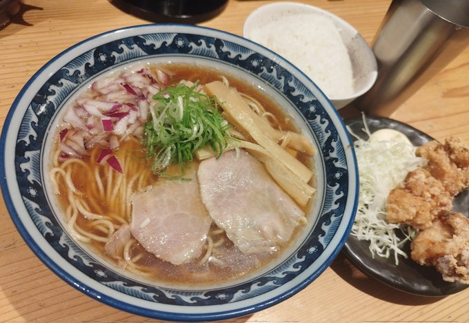 shop_beans's tweet photo. のどぐろﾗｰﾐｮﾝ(｢🍜･ω･)｢📷相変わらず美味すぎる📷 https://t.co/IVgoylC1wF