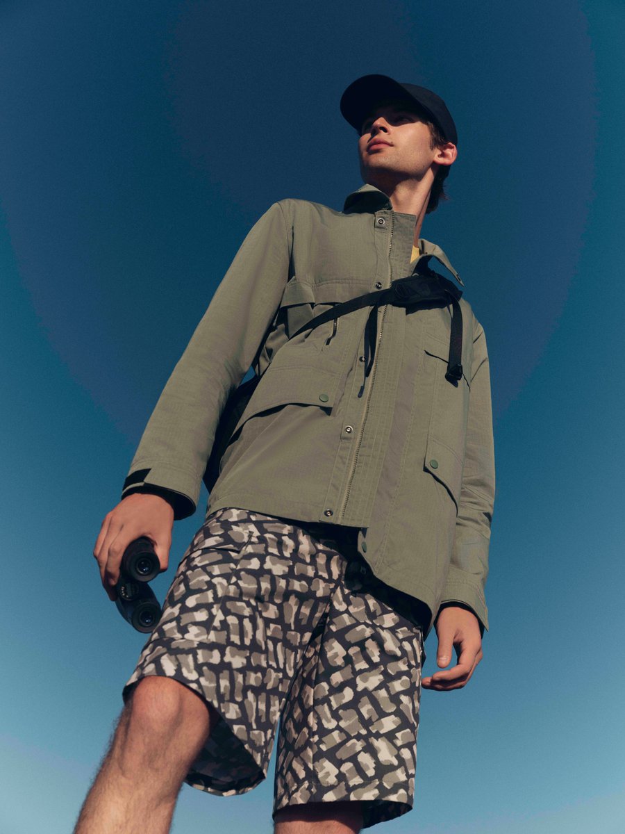 aiglejp's tweet photo. 自然に溶け込み、街にも馴染む
モダンに再構築したブラッシュタッチのカモフラージュ柄がアウトドアとアーバンの境界を軽やかに越えていく。 https://t.co/hgfLwhU2S5
