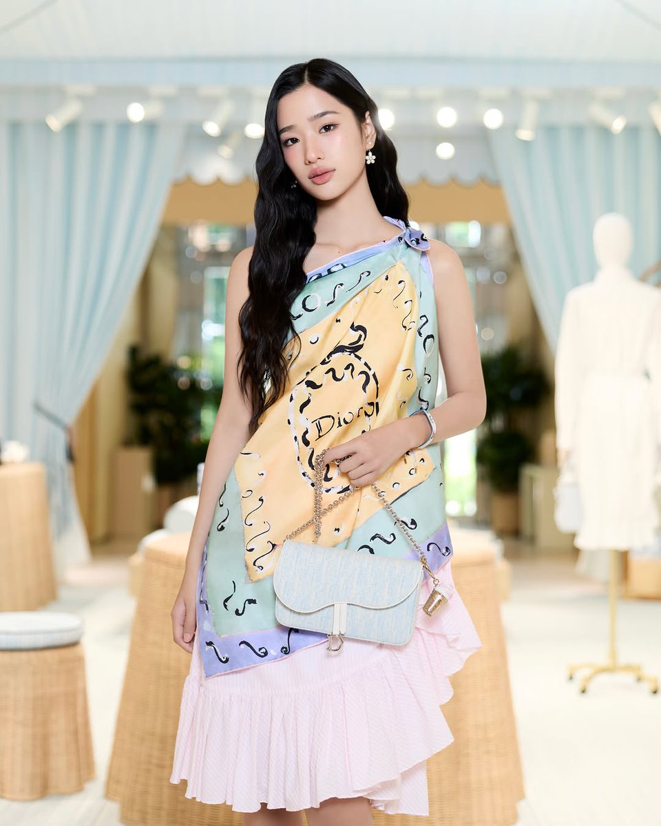 Trendfortu's tweet photo. 🩵🤎 Instagram Update ꫂ❁⋆˚.༄

Ig: tontawan 

🔗https://t.co/cmaAP5L5NI

Summer wrapped in @Dior

#tontawan #intuyou
#DiorxTu #Dior #Dioriviera https://t.co/AKDldPf7YF