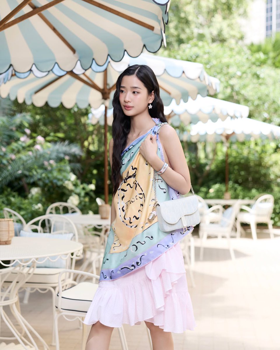 Trendfortu's tweet photo. 🩵🤎 Instagram Update ꫂ❁⋆˚.༄

Ig: tontawan 

🔗https://t.co/cmaAP5L5NI

Summer wrapped in @Dior

#tontawan #intuyou
#DiorxTu #Dior #Dioriviera https://t.co/AKDldPf7YF