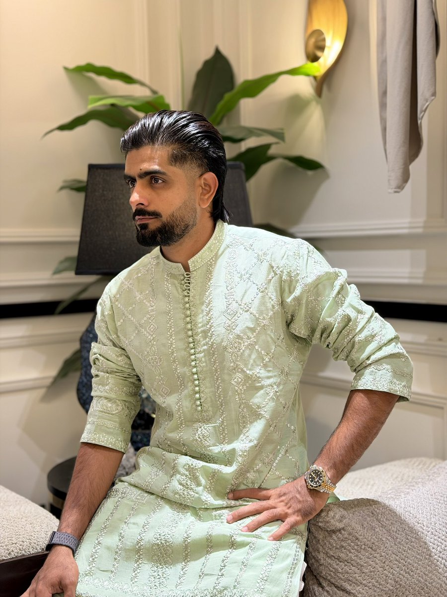 WeAreZalmi's tweet photo. Eid Ul Adha Mubarak ♥️ https://t.co/qPmfStpY0Z