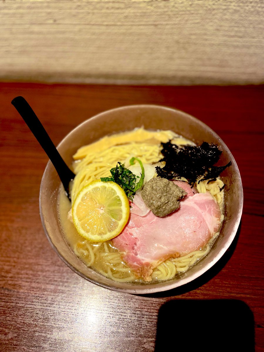 ao_freely's tweet photo. おつかれさまです。

昨日食べたラーメン😋

◻︎ 冷やし「蟹味噌煮干し」

脳汁ドバドバ でした😋

#旬菜麺屋雅流
#茨城
#水戸 https://t.co/h5Pp3FpCW6