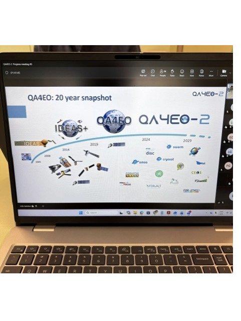 qa4eoCalVal's tweet photo. A special carousel presented during Day #2 of the QA4EO-2 PM#5 meeting highlighted 20 years of innovation and excellence in #EarthObservation, showcasing the achievements, expertise, and activities delivered through the long-standing collaboration with ESA.

📸P.Sabbatini https://t.co/j6IvqUEz2h