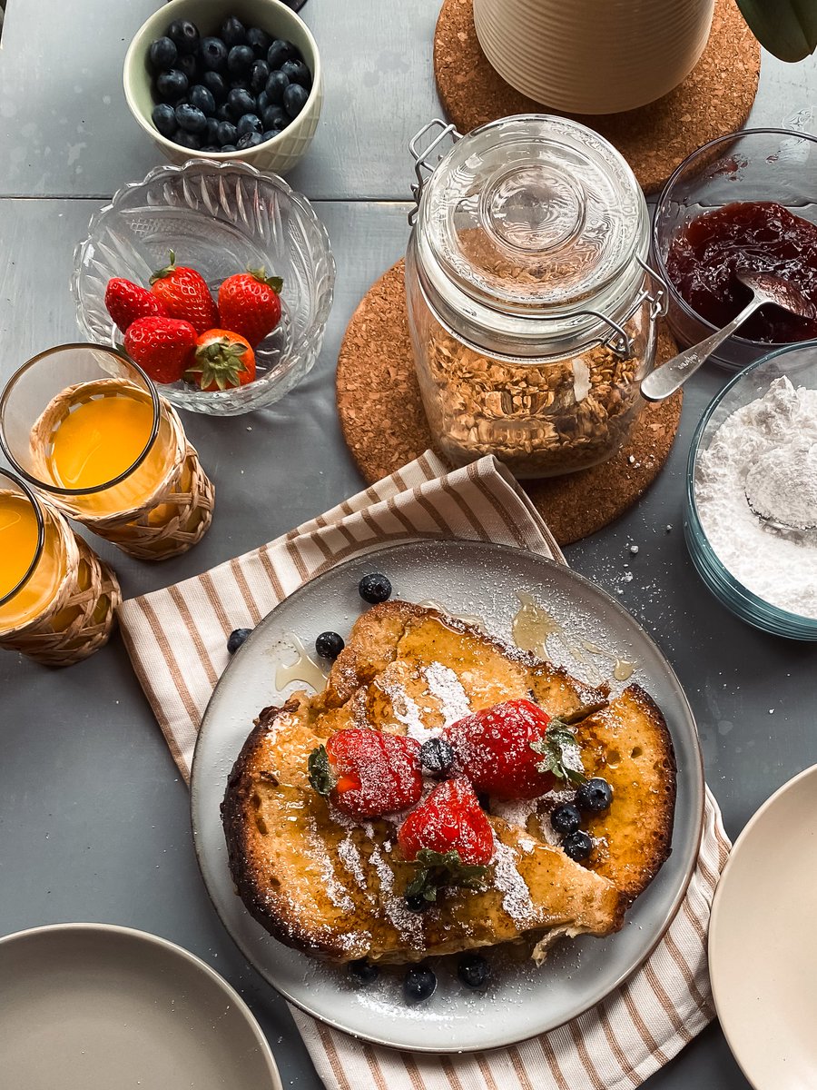 cullysbakery's tweet photo. Long weekends = long breakfasts, long brunches and lovely food! πππ
Make sure you have the basics! πππ
#Cullys #IrishBread #IrishBakery #LoveYourLoaf #June #BankHoliday #bankholidayweekend #brunch #breakfast #breakfasttime https://t.co/SIKx9kNX18