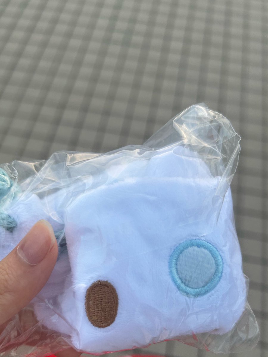 xm7fa's tweet photo. 交換
シナモロール ふわふわ巾着 シナモンフレンズ シープラ ガチャ 巾着 

譲　みるく

求　エスプレッソ

中身確認のため一度開封した後畳んでしまってます🙆🏻‍♀️

東京駅手渡し>郵送 https://t.co/ECES8RxMYu